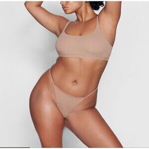 Skims Fits Everybody T-String Thing 3X Sienna